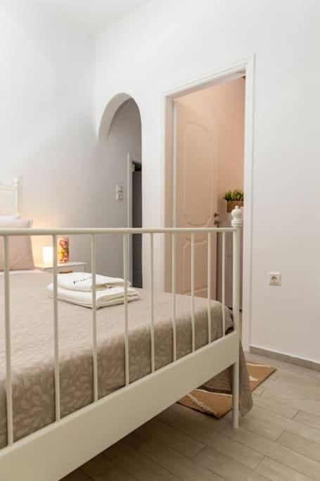 Avgerinos Villa Naxos City Exterior photo